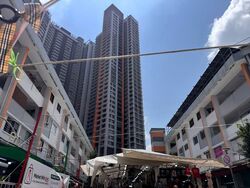 Clementi Avenue 3 (D5), Shop House #588637721
